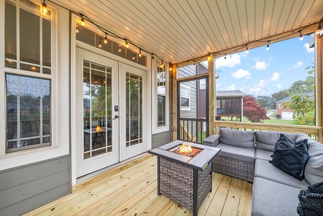 2253 Fairfax Dr, Clarksville, TN 37043