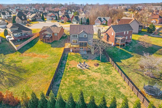 2253 Fairfax Dr, Clarksville, TN 37043