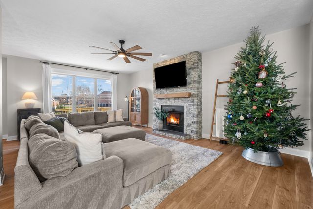 2253 Fairfax Dr, Clarksville, TN 37043