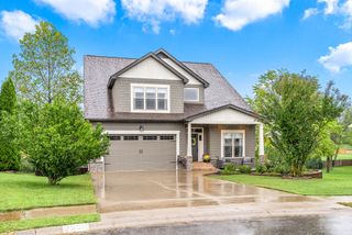 2253 Fairfax Dr, Clarksville, TN 37043