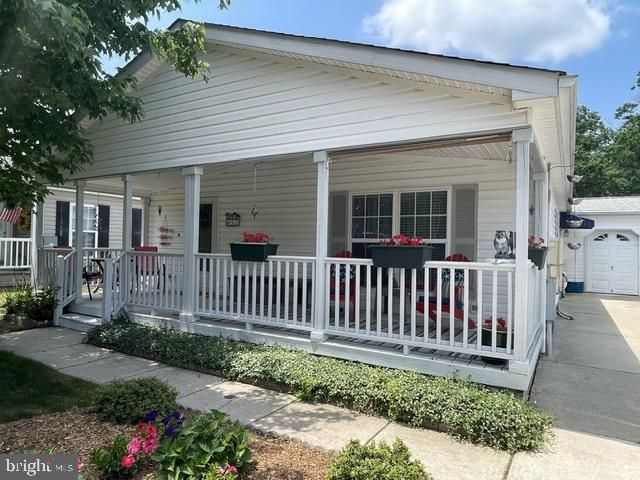 32 KNOLLWOOD DR, Mays Landing, NJ 08330