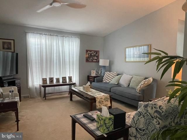 32 KNOLLWOOD DR, Mays Landing, NJ 08330