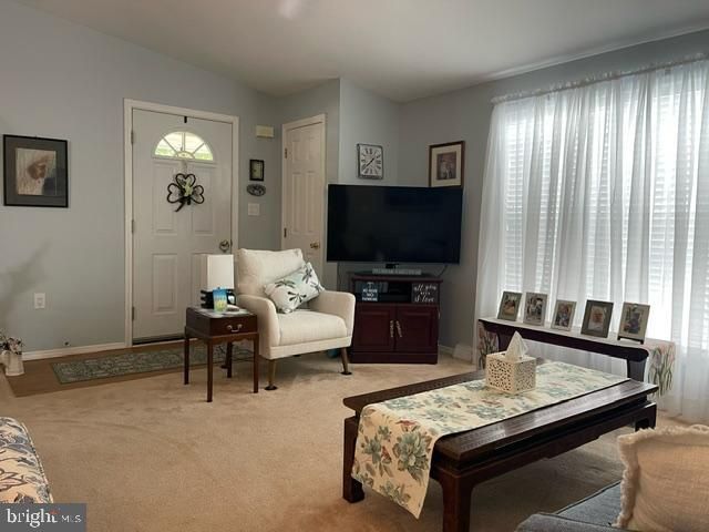 32 KNOLLWOOD DR, Mays Landing, NJ 08330