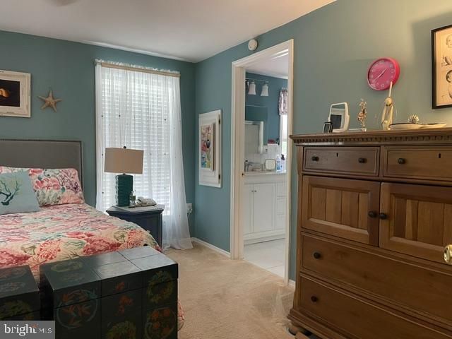 32 KNOLLWOOD DR, Mays Landing, NJ 08330