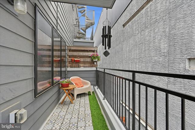 2735 W GEORGE ST, Philadelphia, PA 19130
