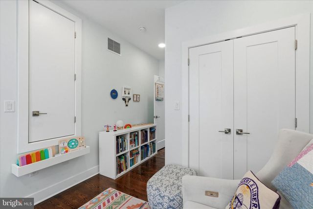 2735 W GEORGE ST, Philadelphia, PA 19130