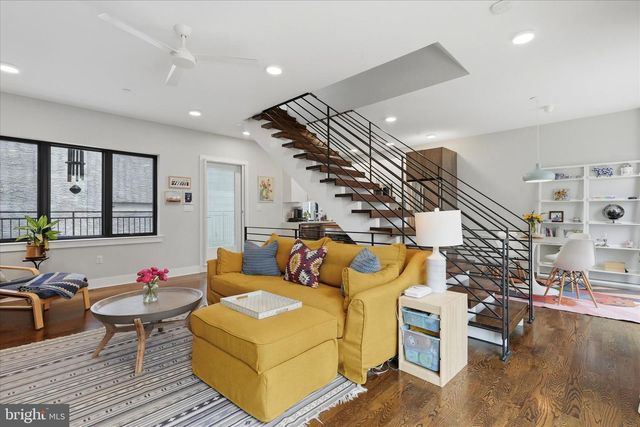 2735 W GEORGE ST, Philadelphia, PA 19130