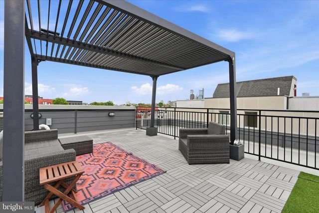2735 W GEORGE ST, Philadelphia, PA 19130