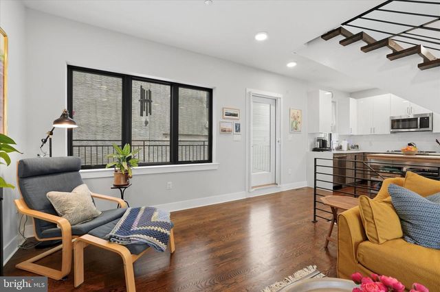 2735 W GEORGE ST, Philadelphia, PA 19130