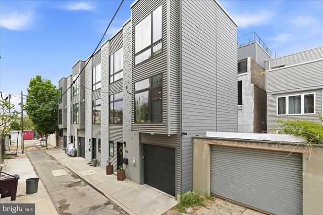 2735 W GEORGE ST, Philadelphia, PA 19130