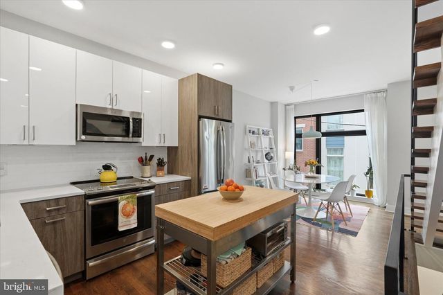 2735 W GEORGE ST, Philadelphia, PA 19130
