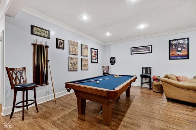 301 Edgewood Place W, Anderson, IN 46011