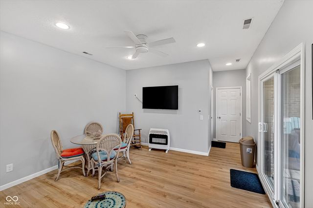 301 Edgewood Place W, Anderson, IN 46011