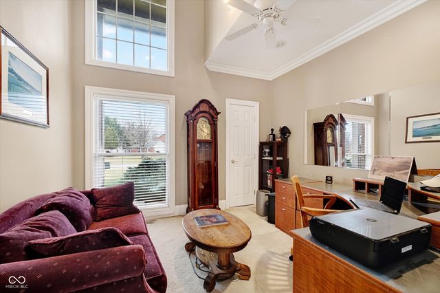 301 Edgewood Place W, Anderson, IN 46011