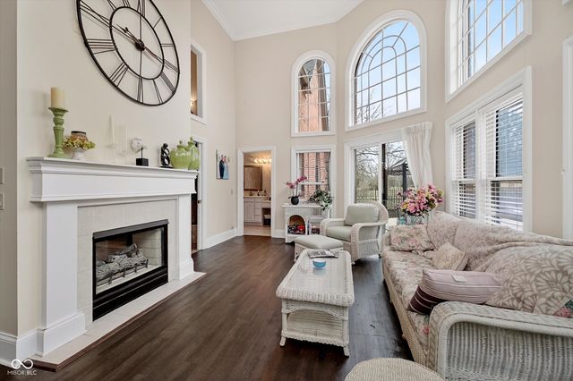 301 Edgewood Place W, Anderson, IN 46011