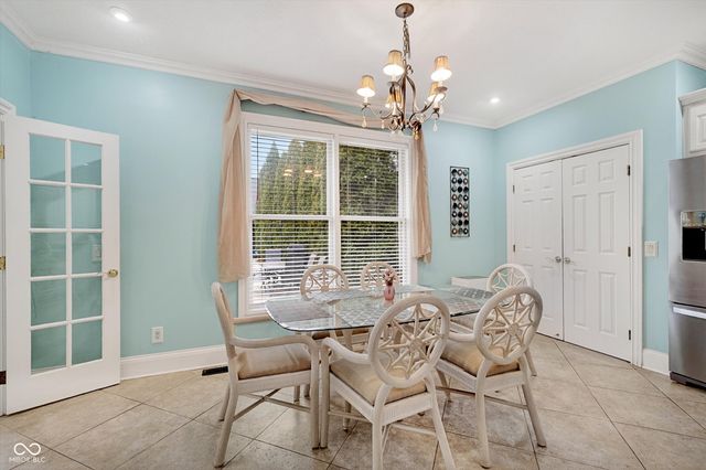 301 Edgewood Place W, Anderson, IN 46011