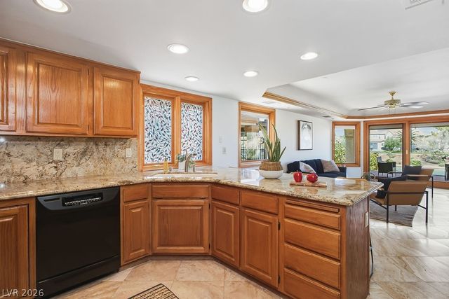 3141 Waterside Circle, Las Vegas, NV 89117