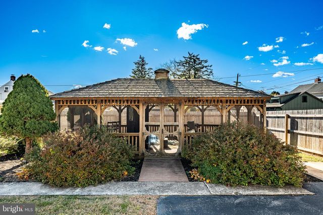 226 GREEN ST, Phoenixville, PA 19460