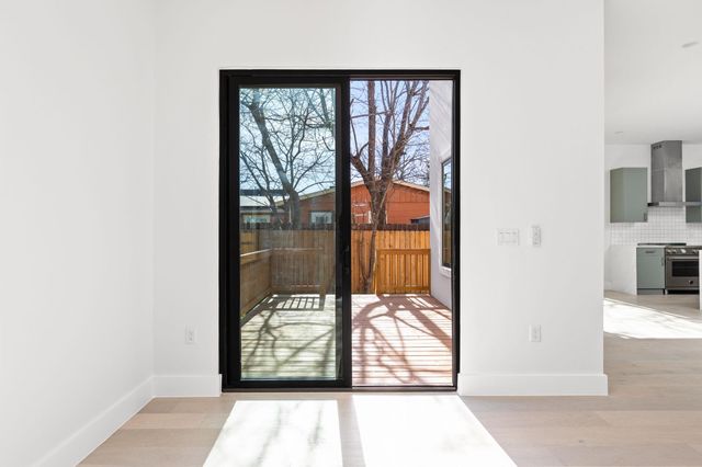 802 Philco DR 1, Austin, TX 78745
