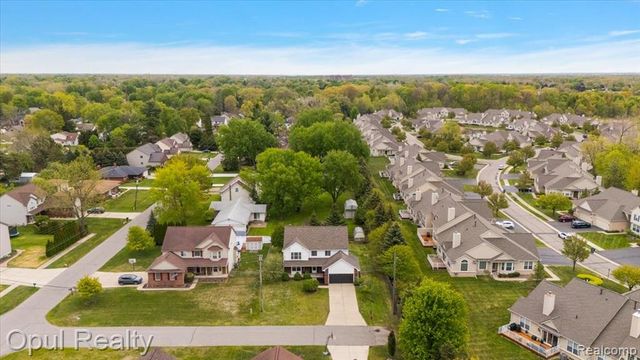 6728 Eckerman Drive, Troy, MI 48085