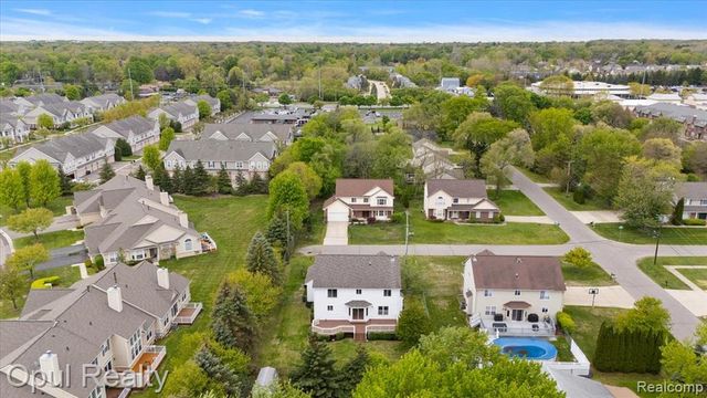 6728 Eckerman Drive, Troy, MI 48085