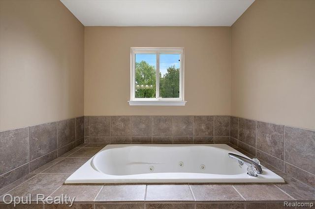 6728 Eckerman Drive, Troy, MI 48085