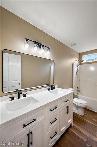 6728 Eckerman Drive, Troy, MI 48085