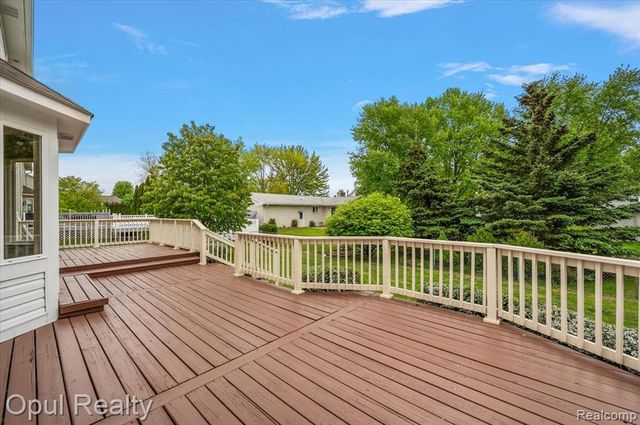 6728 Eckerman Drive, Troy, MI 48085