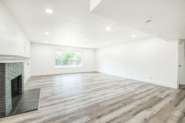 1408 E Richert Avenue, Fresno, CA 93704