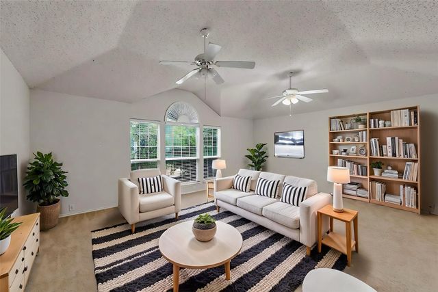 8413 Vicksburg Lane, Fort Worth, TX 76123