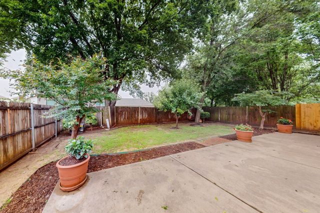 8413 Vicksburg Lane, Fort Worth, TX 76123