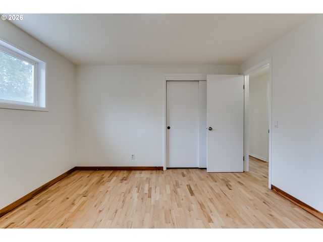 3088 DALEWOOD St, Eugene, OR 97404