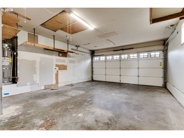 3088 DALEWOOD St, Eugene, OR 97404
