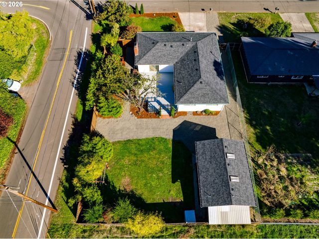 3088 DALEWOOD St, Eugene, OR 97404