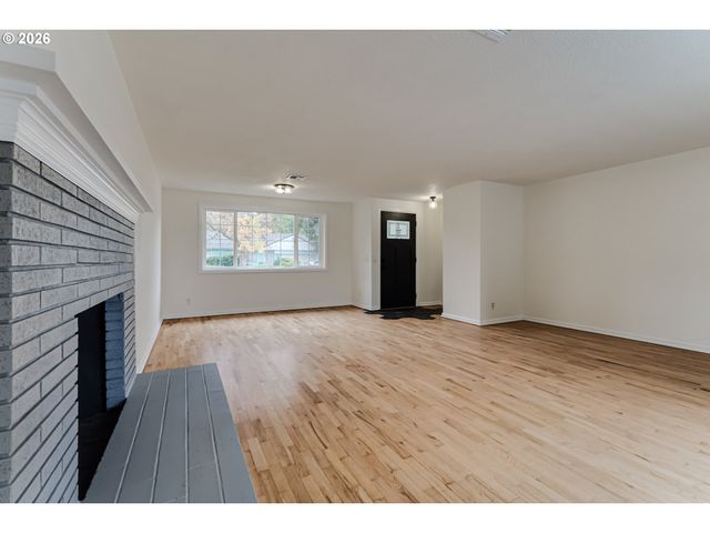3088 DALEWOOD St, Eugene, OR 97404