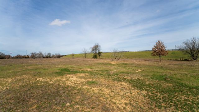 1141-A E 3rd ST, Rockdale, TX 76567