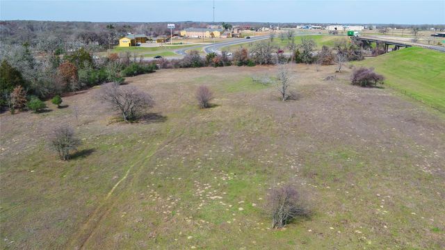 1141-A E 3rd ST, Rockdale, TX 76567