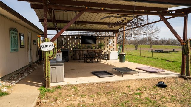 1141-A E 3rd ST, Rockdale, TX 76567