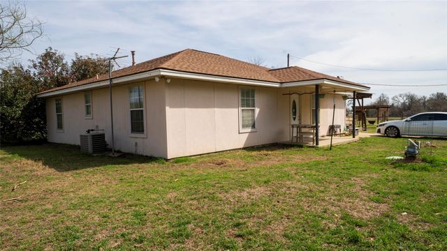 1141-A E 3rd ST, Rockdale, TX 76567