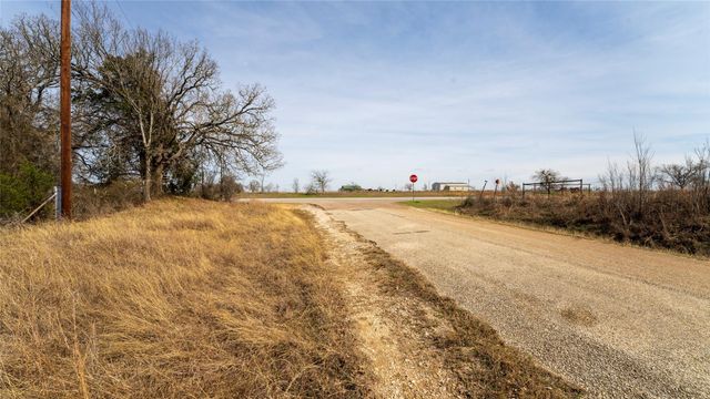 1141-A E 3rd ST, Rockdale, TX 76567