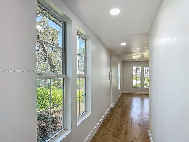 8781 S Lakeshore Dr, Floral City, FL 34436