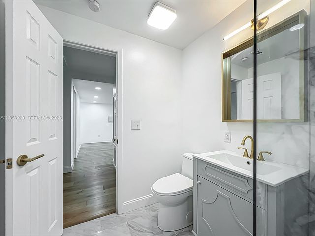 8781 S Lakeshore Dr, Floral City, FL 34436