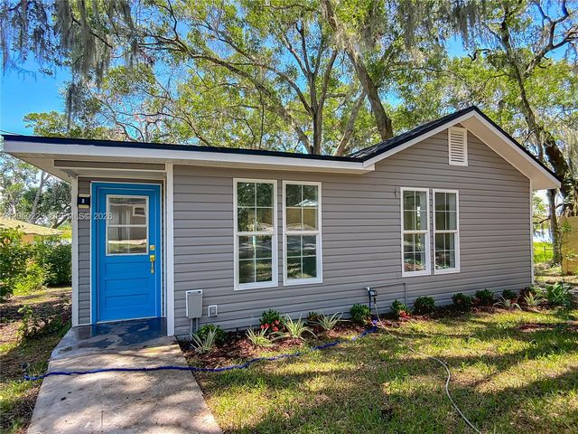 8781 S Lakeshore Dr, Floral City, FL 34436