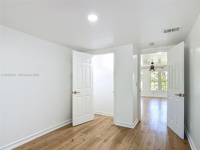 8781 S Lakeshore Dr, Floral City, FL 34436