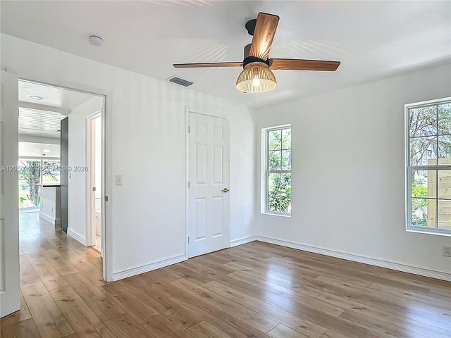 8781 S Lakeshore Dr, Floral City, FL 34436