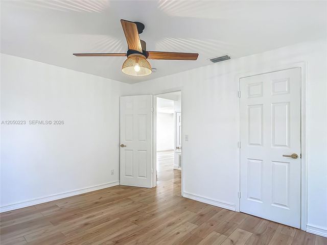 8781 S Lakeshore Dr, Floral City, FL 34436