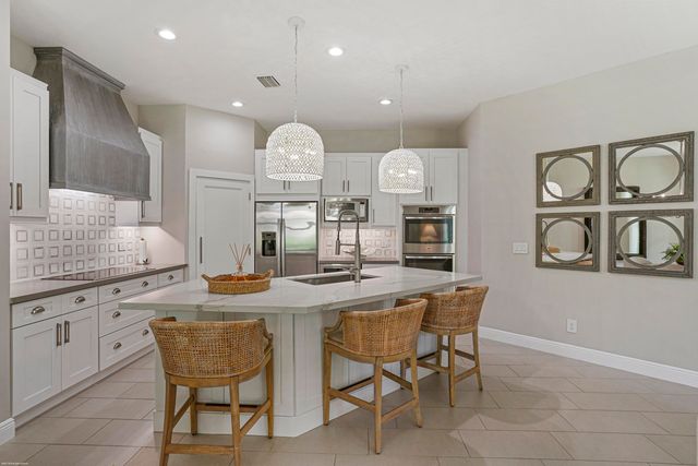 3121 Yorkshire Lane, Palm Beach Gardens, FL 33418
