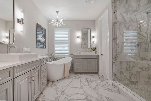 3121 Yorkshire Lane, Palm Beach Gardens, FL 33418