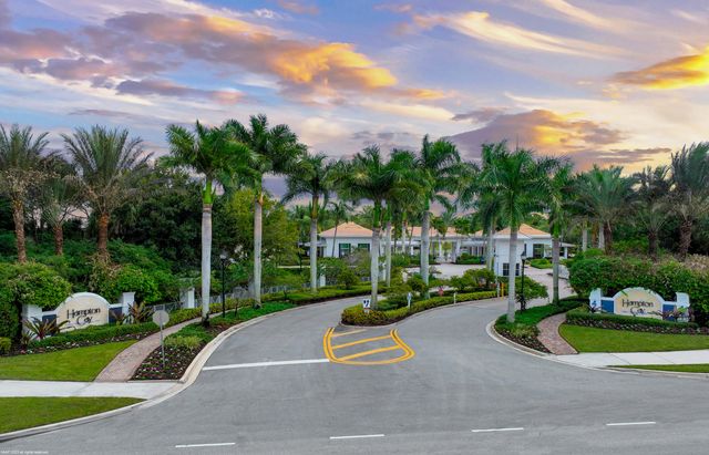 3121 Yorkshire Lane, Palm Beach Gardens, FL 33418