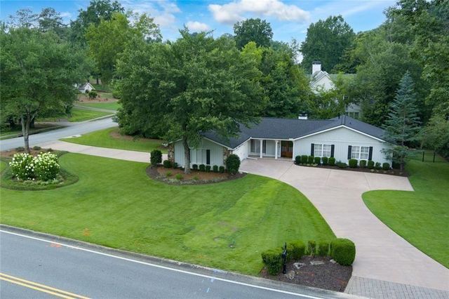 815 Fairfield Drive, Marietta, GA 30068